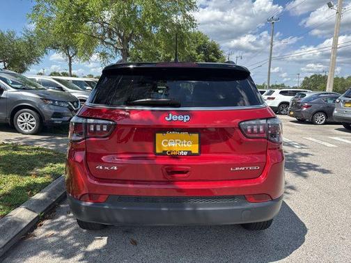 Red Hot Pearlcoat 2025 Jeep Compass Limited