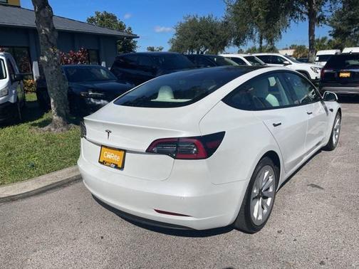 2021 Tesla Model 3 Standard Range Plus