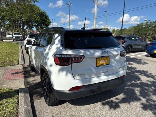 Bright White Clearcoat 2025 Jeep Compass Limited