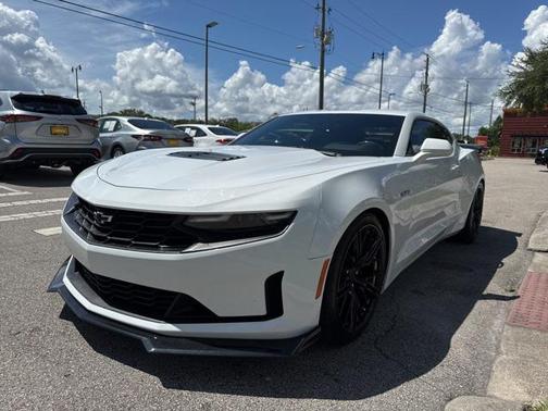 2022 Chevrolet Camaro RWD Coupe LT1