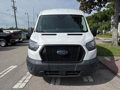 Oxford White 2023 Ford Transit-250 Base