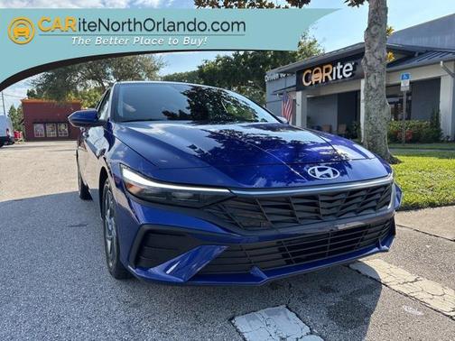 2024 Hyundai ELANTRA SEL