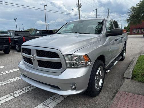 Bright Silver Metallic Clearcoat 2015 RAM 1500 Tradesman/Express