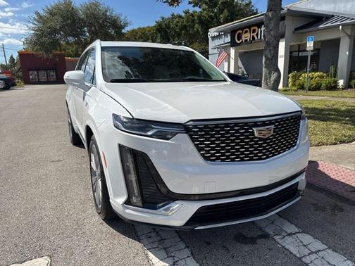 2024 Cadillac XT6 Premium Luxury FWD