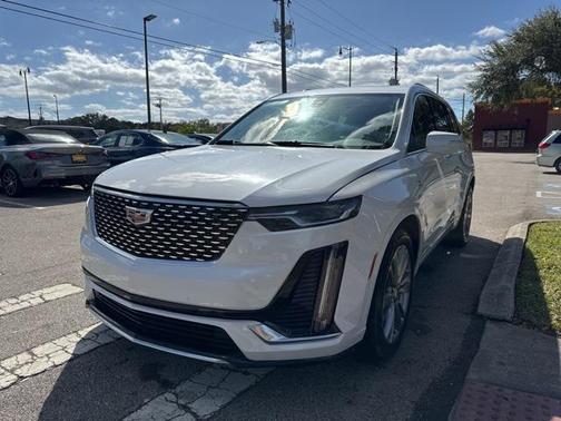 2024 Cadillac XT6 Premium Luxury FWD