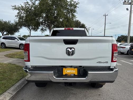 2024 RAM 2500 Tradesman Crew Cab 4x4 6'4' Box