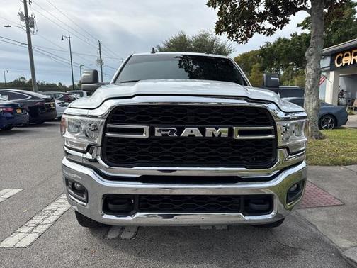 2024 RAM 2500 Tradesman Crew Cab 4x4 6'4' Box