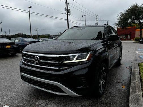 Deep Black Pearl 2022 Volkswagen Atlas 2.0T SEL