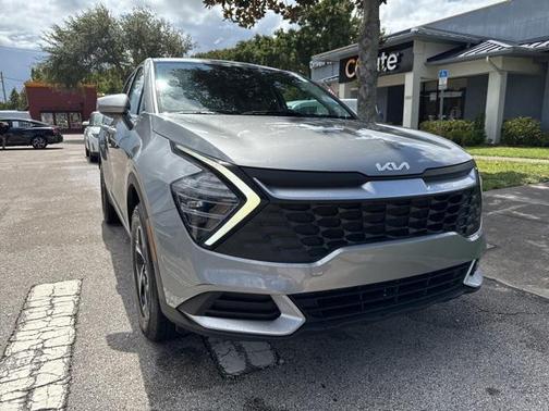 2024 Kia Sportage LX