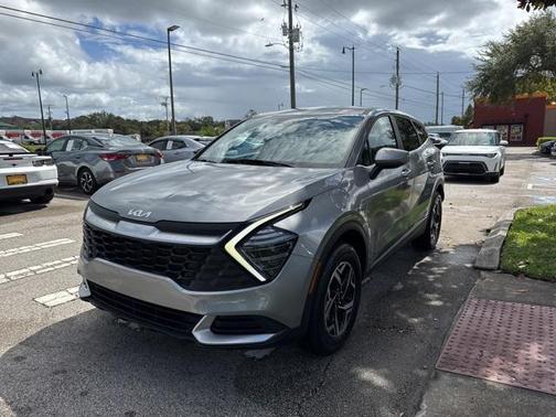 2024 Kia Sportage LX