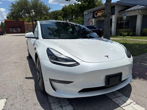 2022 Tesla Model 3 Standard Range