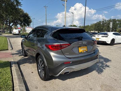 2018 INFINITI QX30 Premium