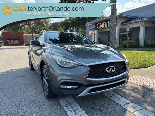 2018 INFINITI QX30 Premium