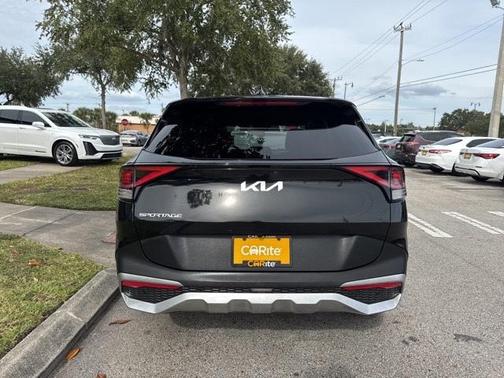 2024 Kia Sportage LX