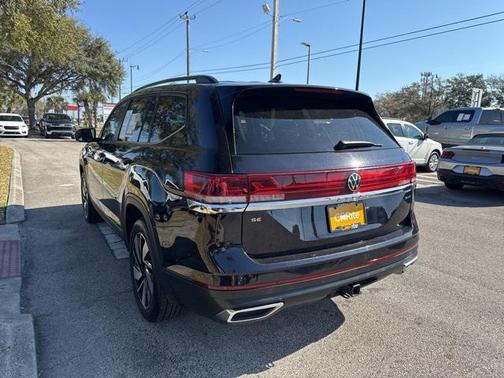 2024 Volkswagen Atlas 2.0T SE w/Technology 4MOTION