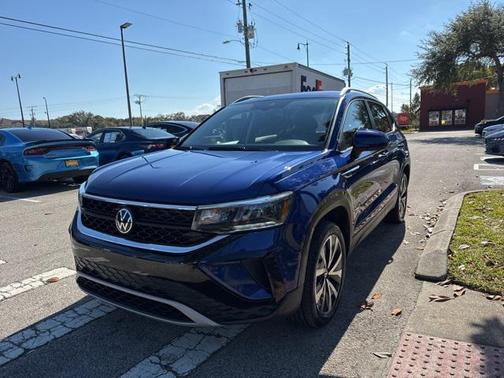 2024 Volkswagen Taos 1.5T SE