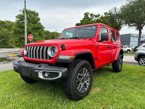 Firecracker Red Clearcoat 2025 Jeep Wrangler 4-Door Sahara 4x4