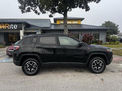 2024 Jeep Compass Trailhawk