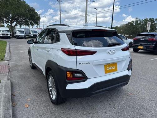 2021 Hyundai KONA SEL Plus