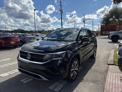 2024 Volkswagen Taos 1.5T SE