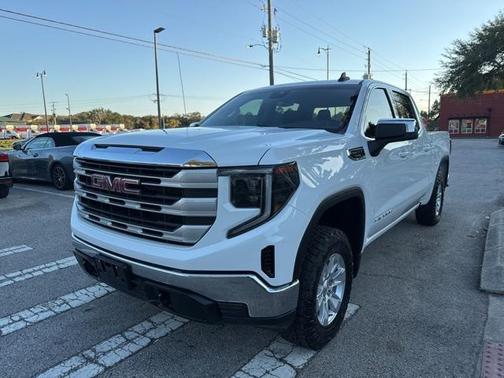 2023 GMC Sierra 1500 SLE