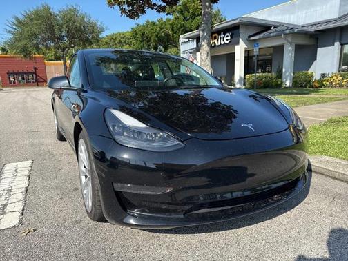 2023 Tesla Model 3 Standard Range