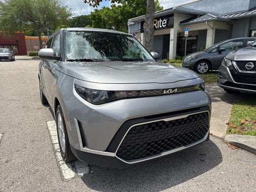 Steel Gray 2025 Kia Soul LX