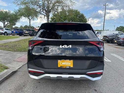 Ebony Black 2025 Kia Sportage LX