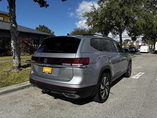 2024 Volkswagen Atlas 2.0T SE w/Technology