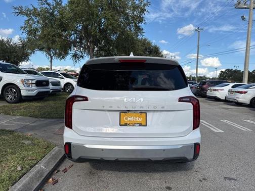 2024 Kia Telluride LX