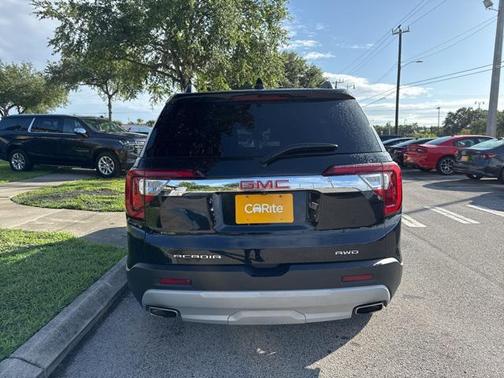 2023 GMC Acadia AWD SLT