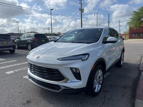 Summit White 2025 Buick Encore GX Preferred