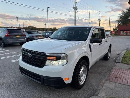 2023 Ford Maverick XL