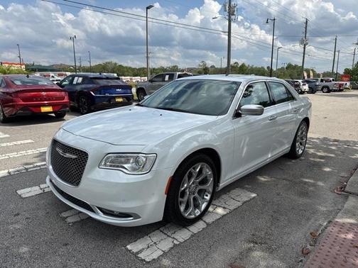 2019 Chrysler 300 C