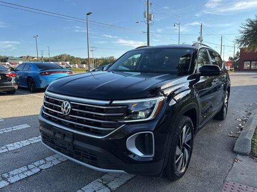 2024 Volkswagen Atlas 2.0T SE w/Technology