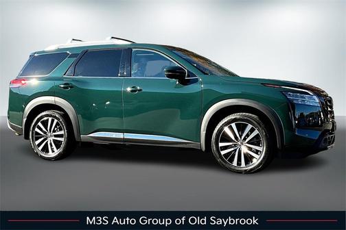 2023 Nissan Pathfinder Platinum 4WD