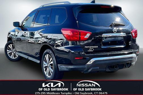 2019 Nissan Pathfinder SV