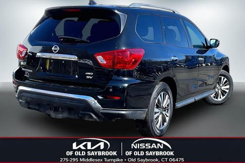 2019 Nissan Pathfinder SV