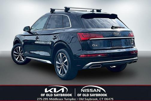 Mythos Black Metallic 2022 Audi Q5 45 S line Prestige