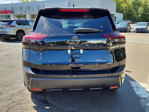 Super Black 2026 Nissan Rogue Dark Armor