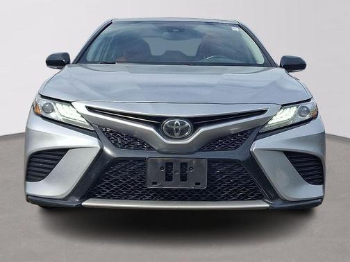 Midnight Black Metallic 2019 Toyota Camry XSE