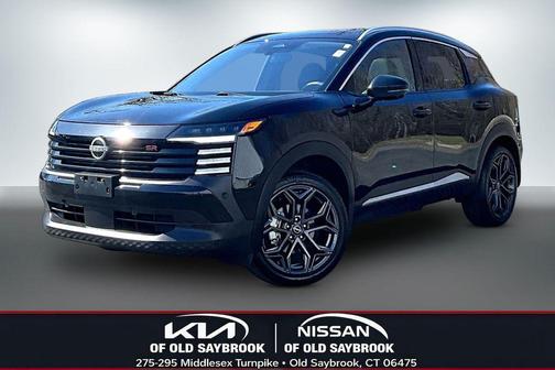 Super Black 2025 Nissan Kicks SR