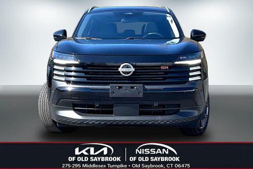 Super Black 2025 Nissan Kicks SR
