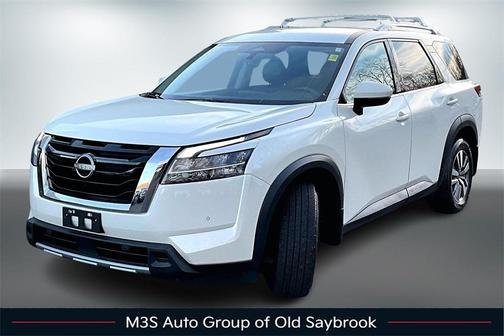 2024 Nissan Pathfinder SL 4WD