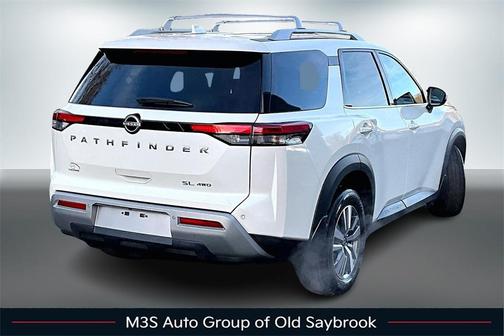 2024 Nissan Pathfinder SL 4WD