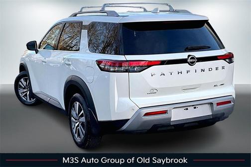 2024 Nissan Pathfinder SL 4WD