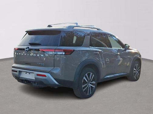 Baja Storm 2023 Nissan Pathfinder Platinum 4WD