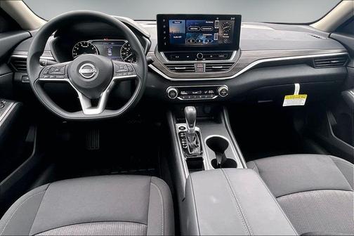 Super Black Clearcoat 2026 Nissan Altima 2.5 SV