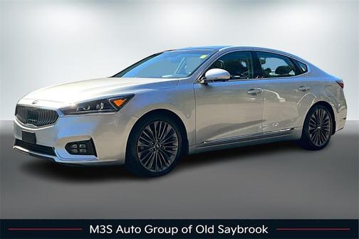 2018 Kia Cadenza Limited