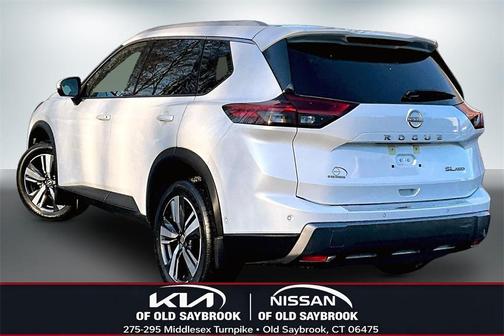 2024 Nissan Rogue SL